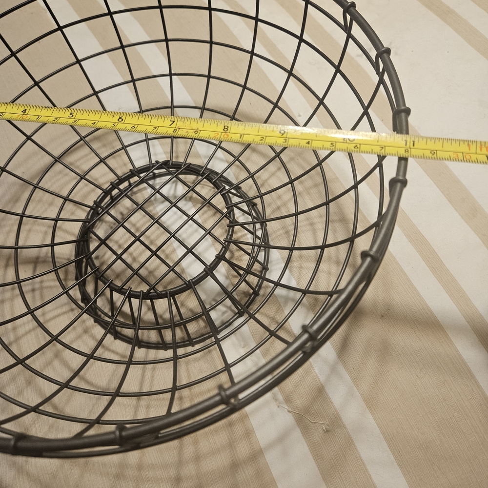 Modern Black Metal Wire Basket - Picture 4 of 5